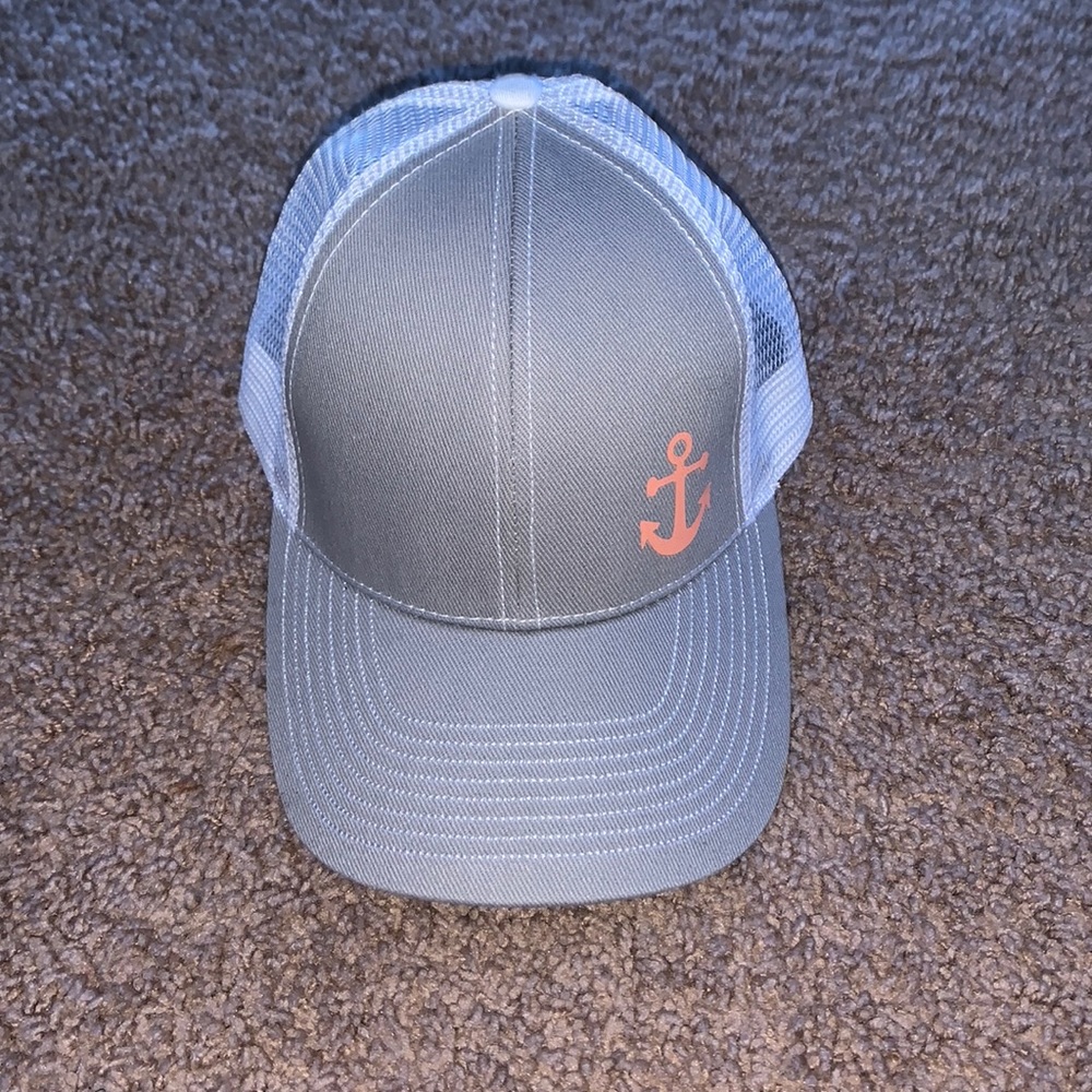 trucker hat